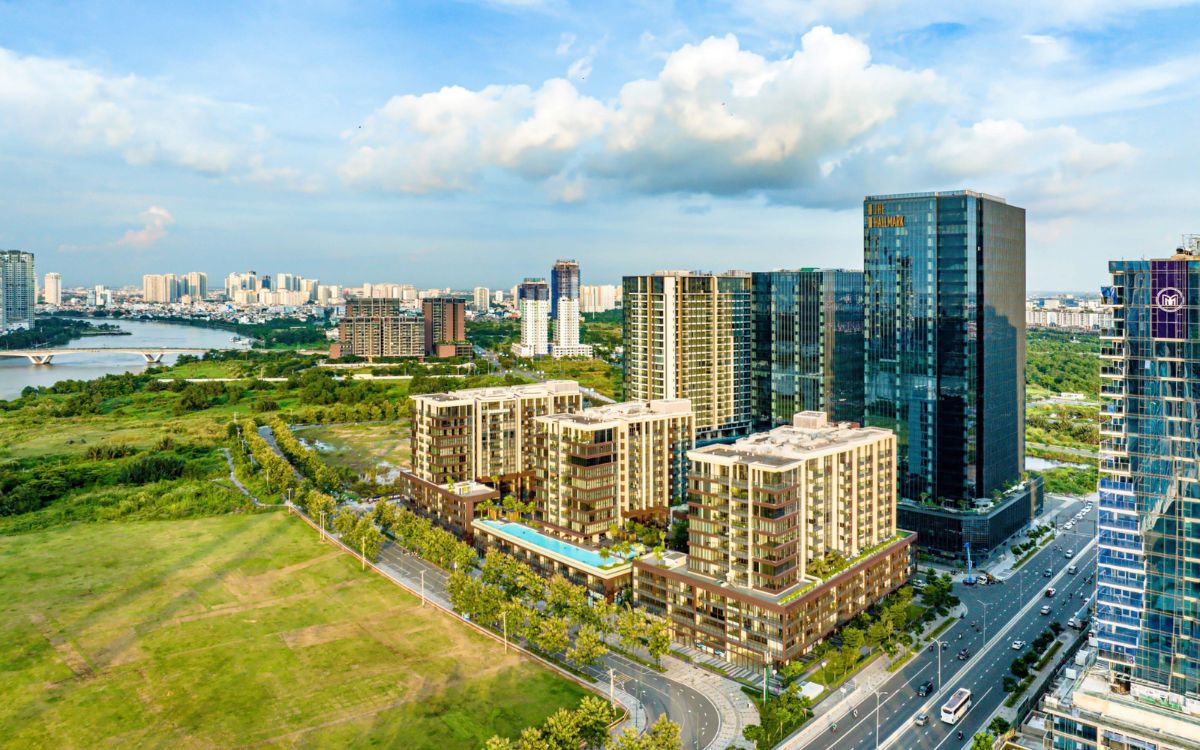 THE GALLERIA RESIDENCE