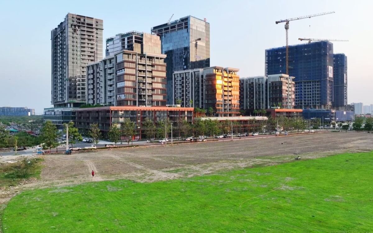 THE GALLERIA RESIDENCE