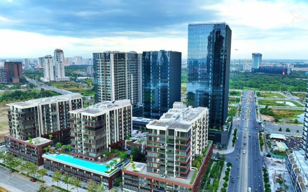 THE GALLERIA RESIDENCE